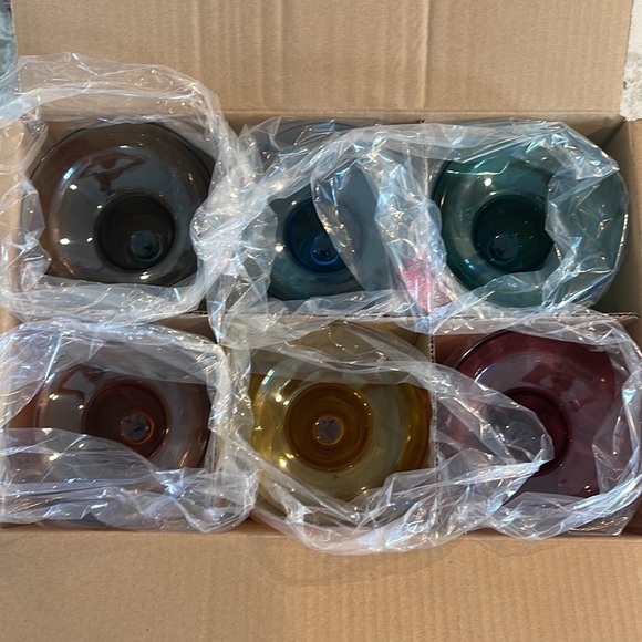 Shatterproof Tritan Outdoor Margarita Glasses - Set of 6 Mixed Colors - BNIB - Picture 2 of 3